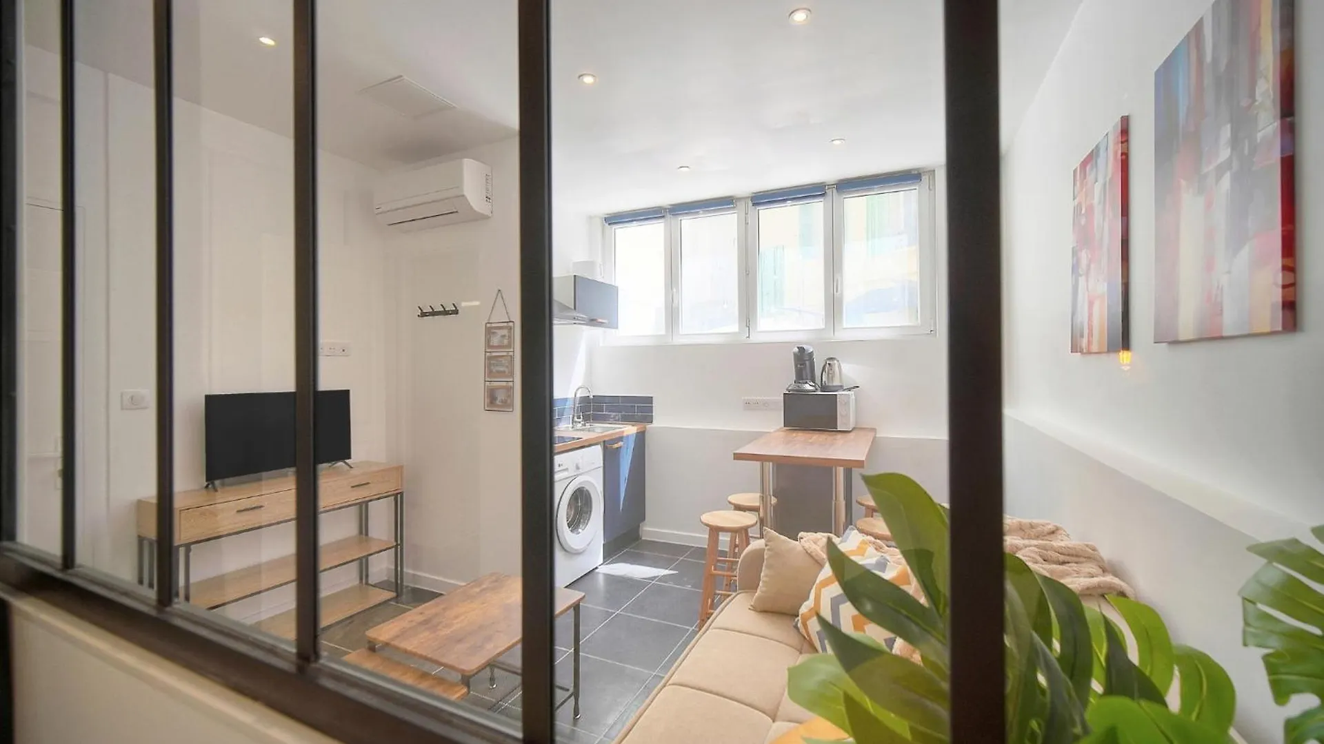 Vca House -5 Appartements - 15Min Mer- Wifi-Clim Cannes