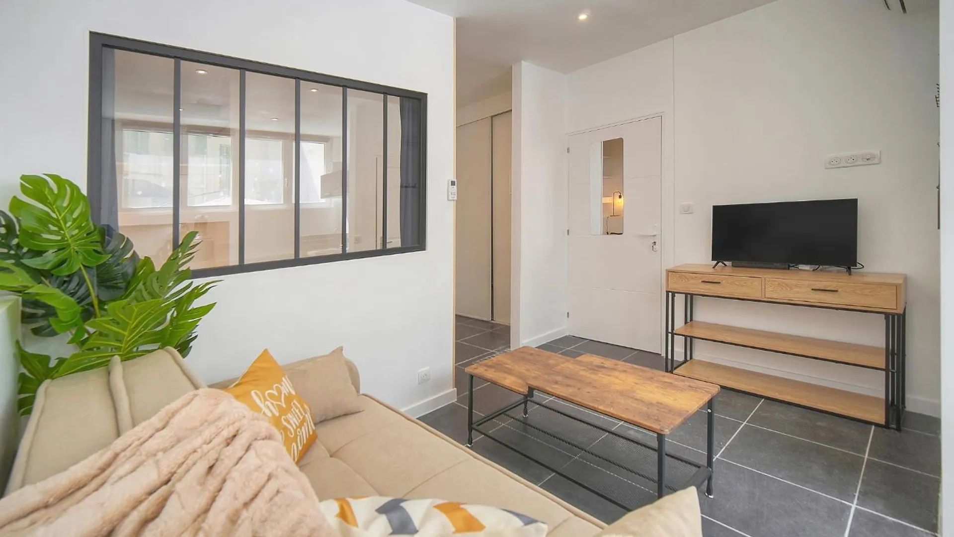 Appartement Vca House -5 Appartements - 15Min Mer- Wifi-Clim Cannes Frankrijk