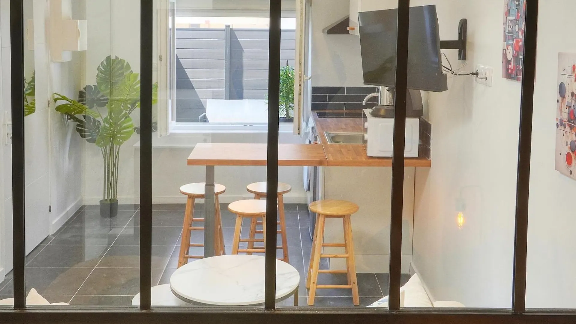 Vca House -5 Appartements - 15Min Mer- Wifi-Clim Cannes Frankrike