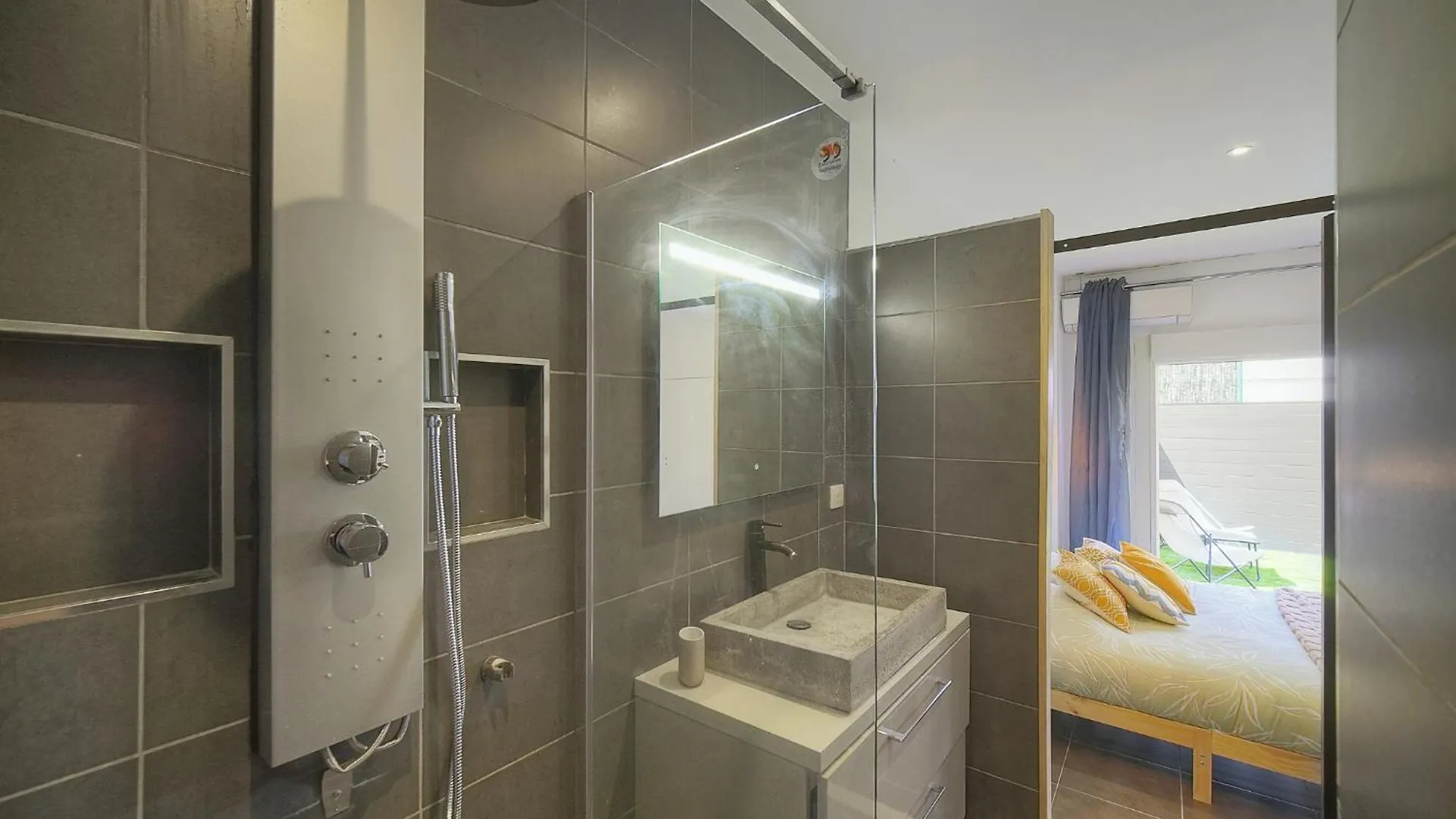 Vca House -5 Appartements - 15Min Mer- Wifi-Clim Κάννες Διαμέρισμα