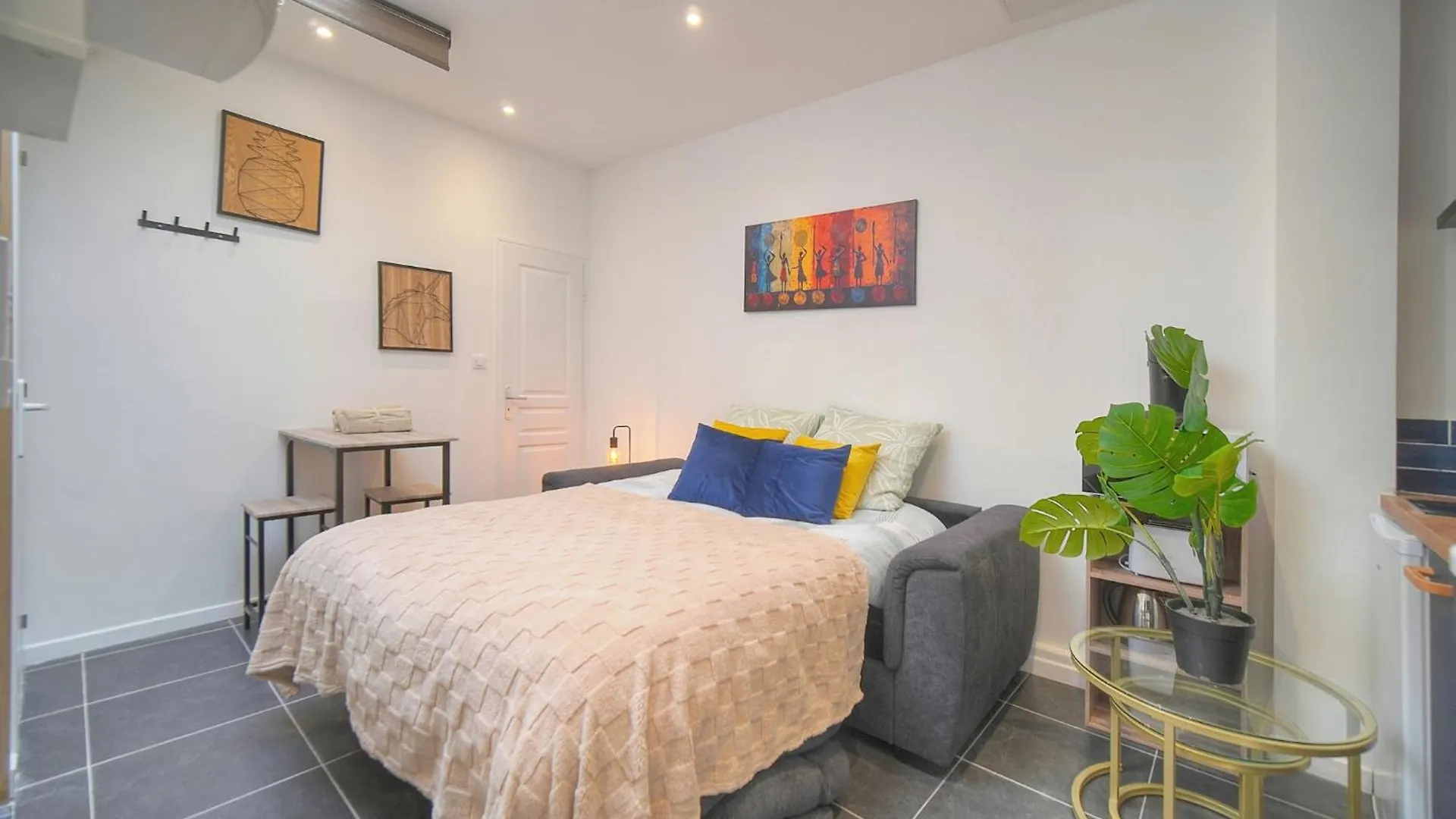 קאן Vca House -5 Appartements - 15Min Mer- Wifi-Clim צרפת