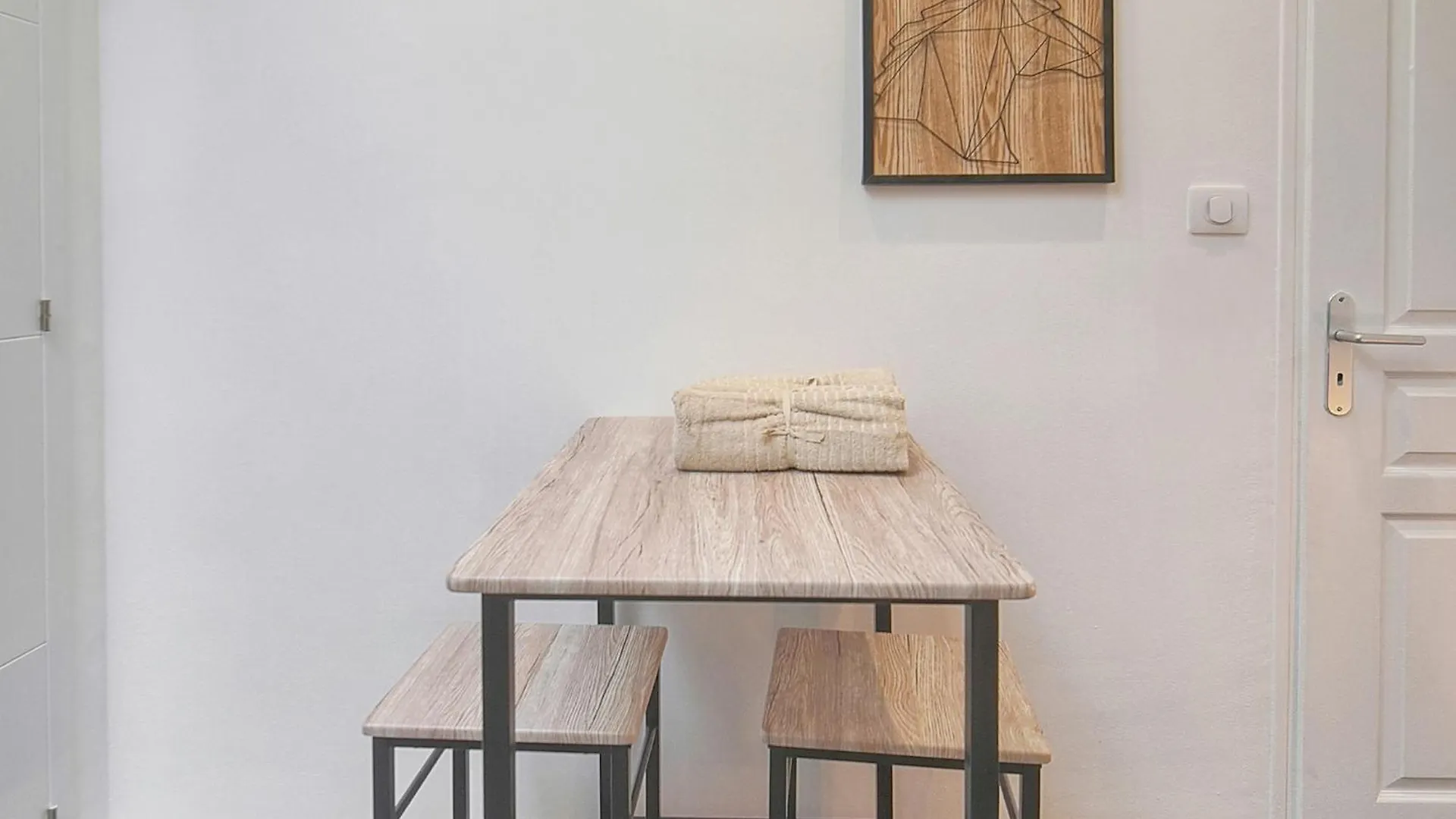 קאן Vca House -5 Appartements - 15Min Mer- Wifi-Clim דירה