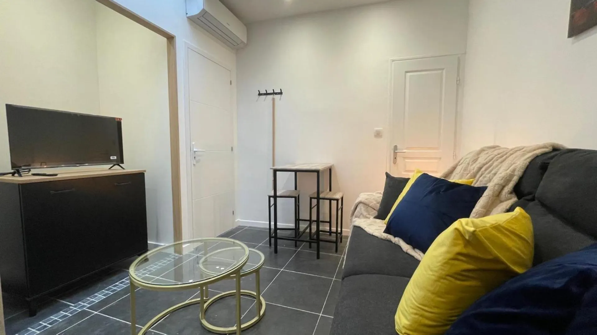 קאן Vca House -5 Appartements - 15Min Mer- Wifi-Clim 0*,